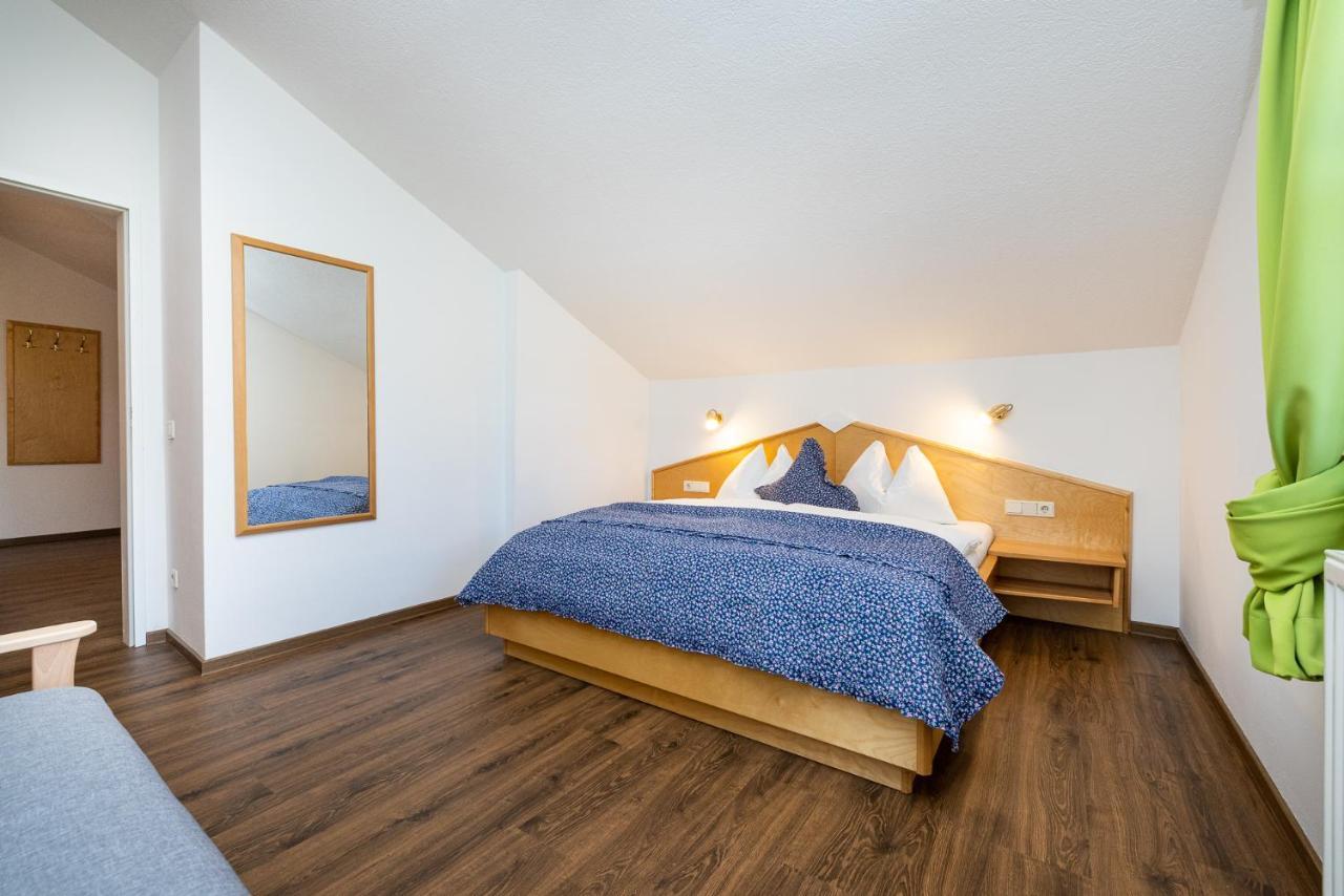 פלאכאו Michis Aparthotel מראה חיצוני תמונה