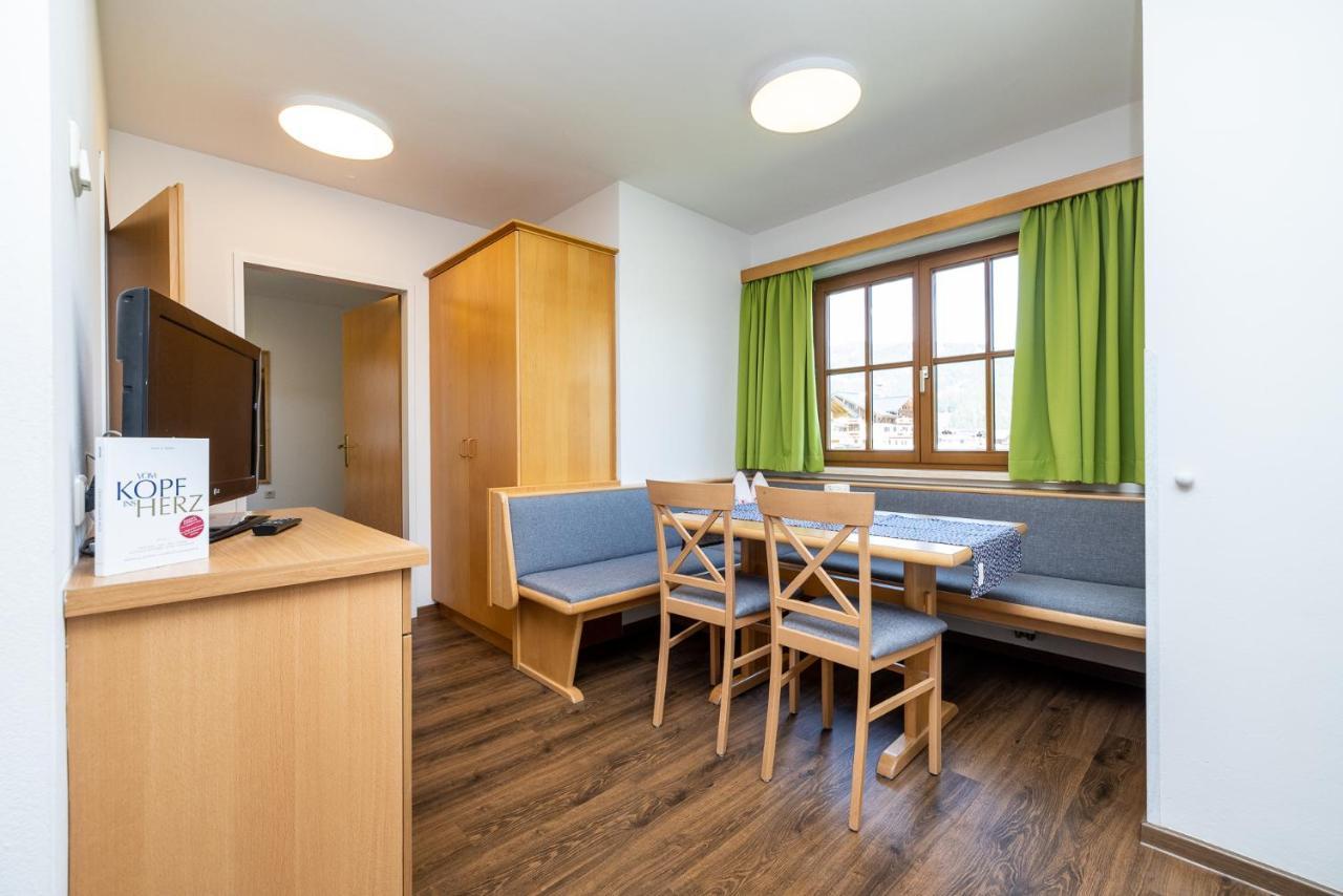 פלאכאו Michis Aparthotel מראה חיצוני תמונה